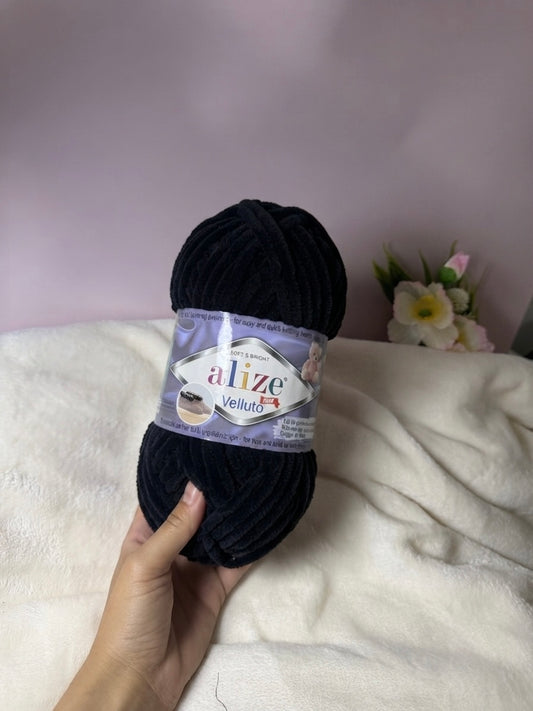 Laine Alize Velluto Noir (60)